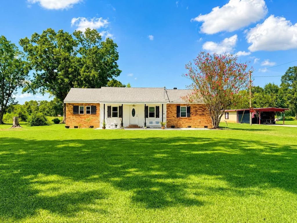 134 Isle Of Cuba Road, Schriever, LA 70395