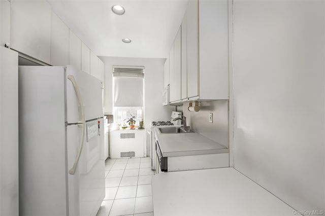 68-37 108 Street 6L, Forest Hills, NY 11375