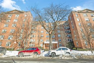 68-37 108 Street 6L, Forest Hills, NY 11375