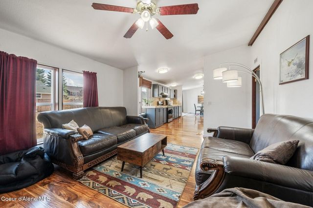 662 Roberson Way, Sandpoint, ID 83864