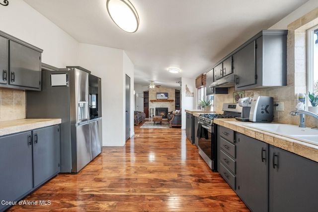 662 Roberson Way, Sandpoint, ID 83864