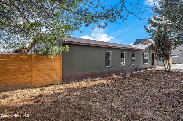 662 Roberson Way, Sandpoint, ID 83864