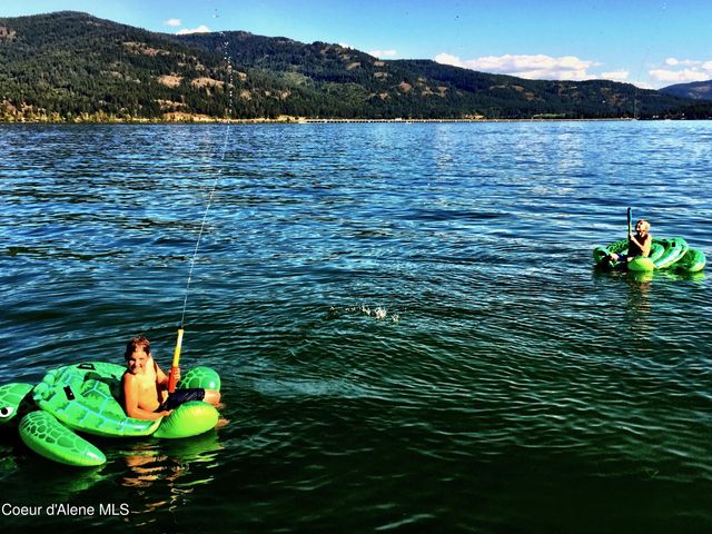 662 Roberson Way, Sandpoint, ID 83864