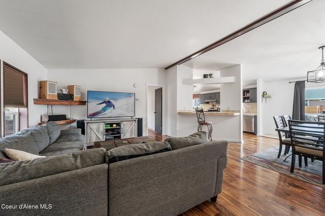 662 Roberson Way, Sandpoint, ID 83864