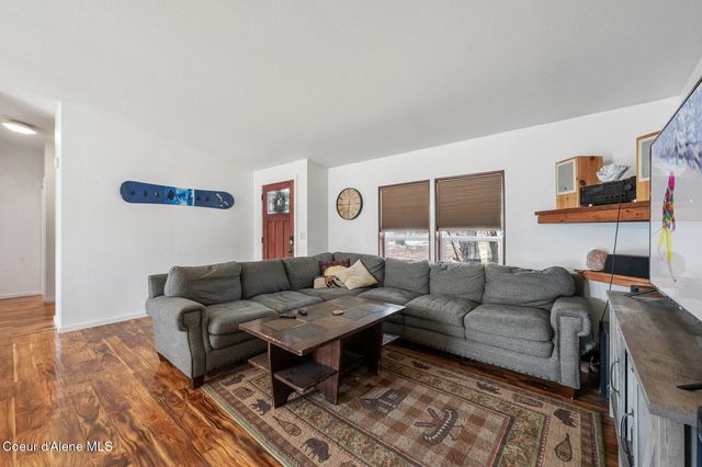 662 Roberson Way, Sandpoint, ID 83864