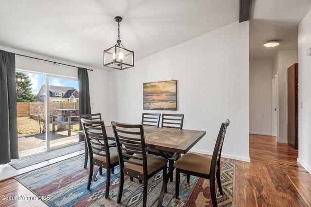 662 Roberson Way, Sandpoint, ID 83864