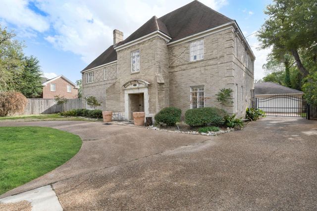 3620 S Macgregor Way, Houston, TX 77021