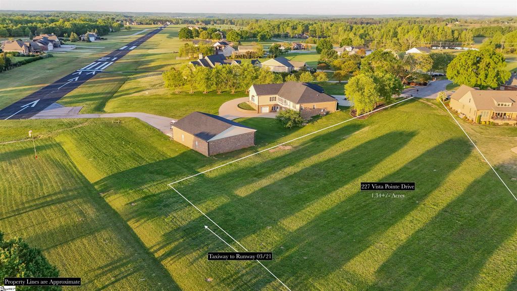 227 Vista Pointe Drive, Greer, SC 29651