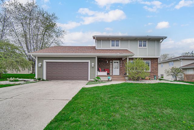 2542 Naples Drive, Schererville, IN 46375