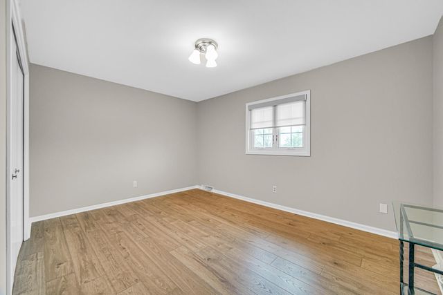 2542 Naples Drive, Schererville, IN 46375