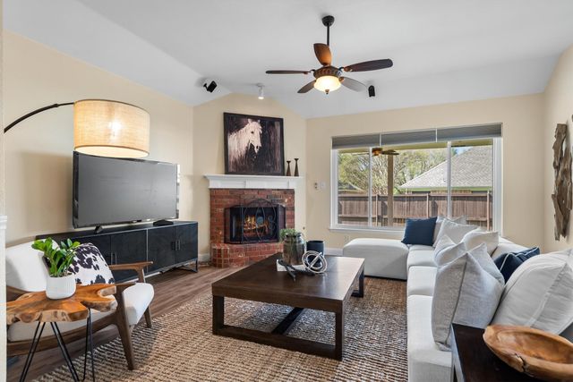 1237 Chinkapin Place, Flower Mound, TX 75028