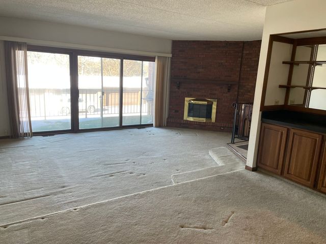 2 Cinnamon Creek Drive 2S, Palos Hills, IL 60465