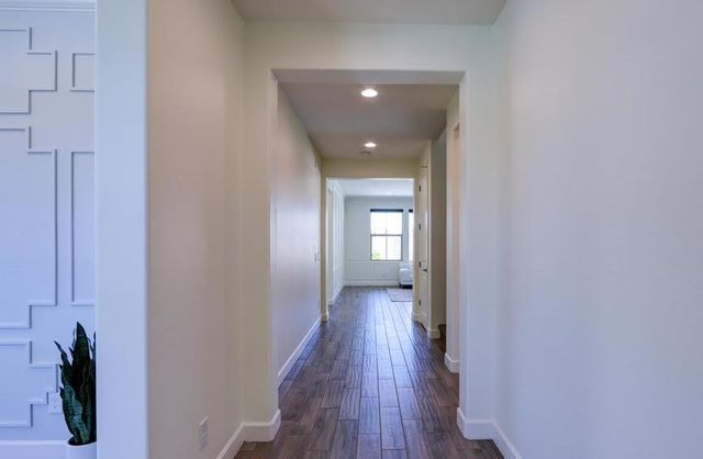 948 W Yosemite Drive, Chandler, AZ 85248