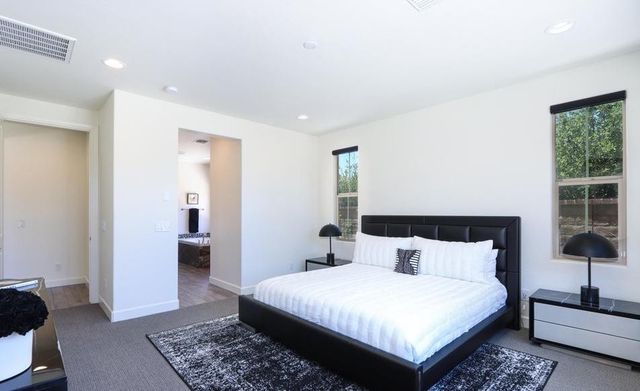 948 W Yosemite Drive, Chandler, AZ 85248