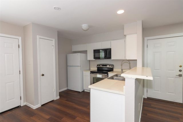 1603 Onion Creek Village DR C, Round Rock, TX 78664