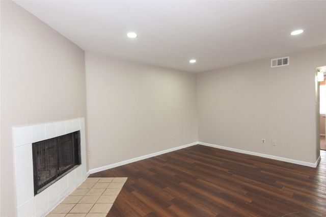 1603 Onion Creek Village DR C, Round Rock, TX 78664