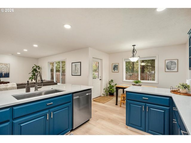 964 Se 54TH Ave, Hillsboro, OR 97123