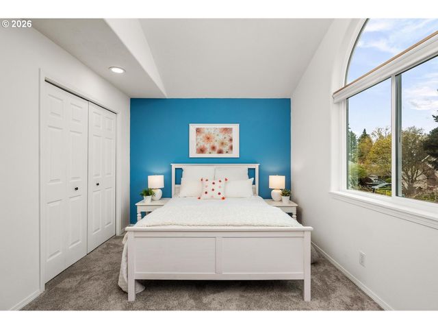 964 Se 54TH Ave, Hillsboro, OR 97123