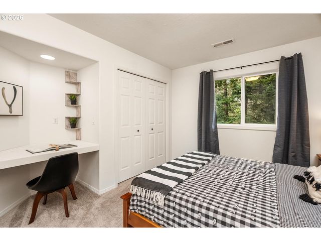 964 Se 54TH Ave, Hillsboro, OR 97123