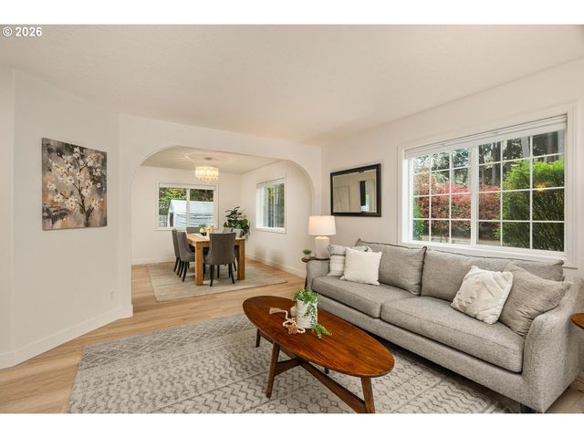 964 Se 54TH Ave, Hillsboro, OR 97123