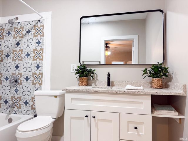 1317 W Indiana Ave, South Bend, IN 46613