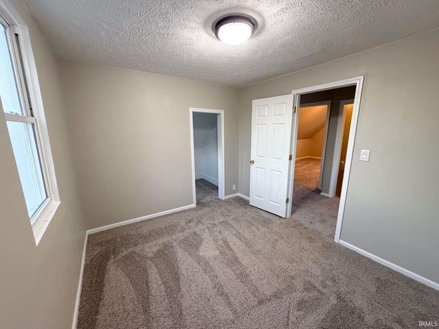 1317 W Indiana Ave, South Bend, IN 46613