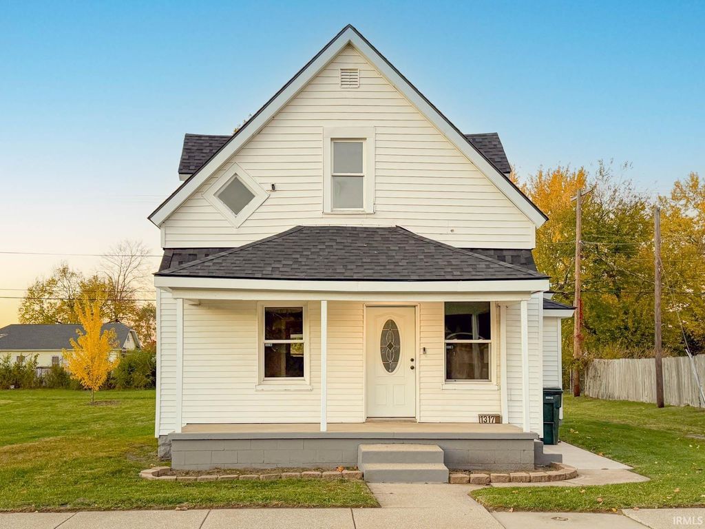 1317 W Indiana Ave, South Bend, IN 46613