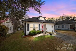 1223 S Lafayette Street, Shelby, NC 28152