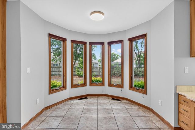 1006 S SCHUMAKER DR, Salisbury, MD 21804