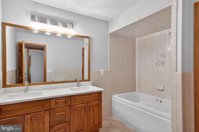 1006 S SCHUMAKER DR, Salisbury, MD 21804