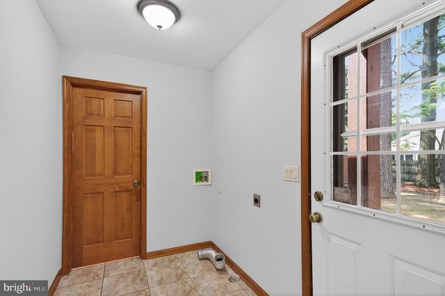 1006 S SCHUMAKER DR, Salisbury, MD 21804