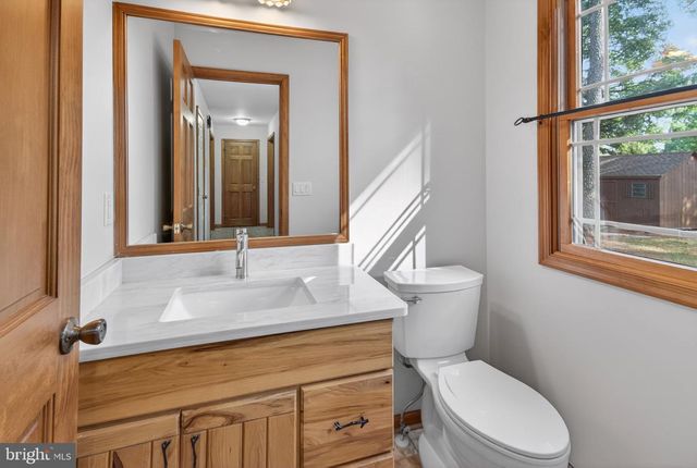 1006 S SCHUMAKER DR, Salisbury, MD 21804
