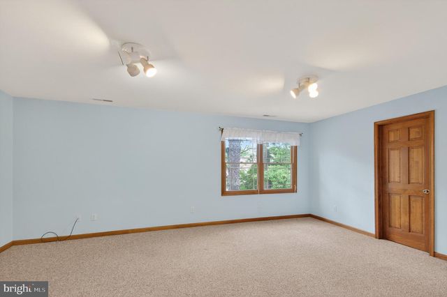 1006 S SCHUMAKER DR, Salisbury, MD 21804