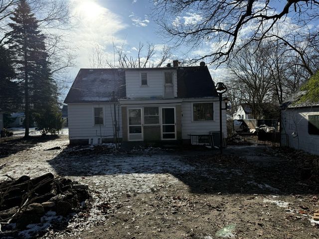 99 Vanderveen Avenue, Holland, MI 49424