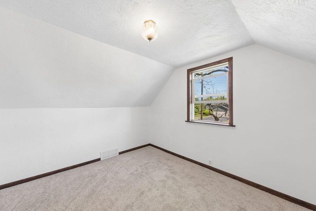 7181 Lakeview Drive, Circle Pines, MN 55014