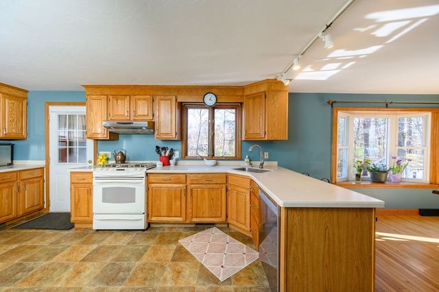 353 Birchbark Drive, Hanson, MA 02341