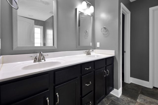 1277 Eagles View Drive, Clarksville, TN 37040