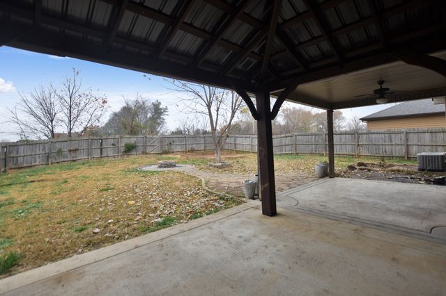 1277 Eagles View Drive, Clarksville, TN 37040