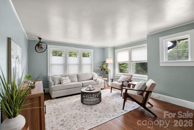 385 Pisgah Drive, Canton, NC 28716