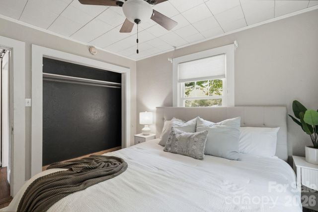 385 Pisgah Drive, Canton, NC 28716