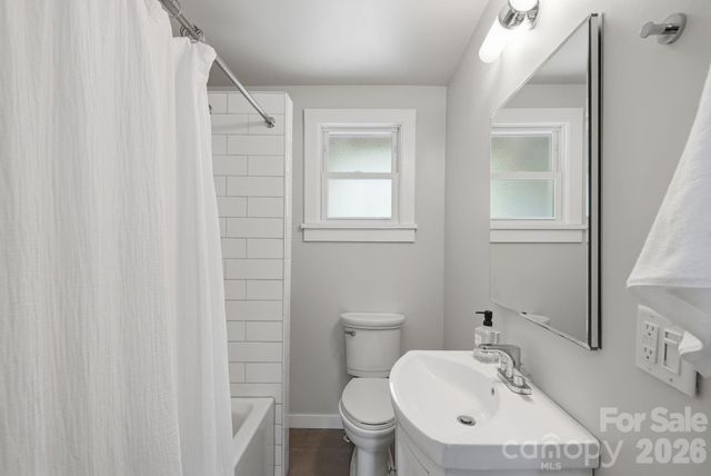 385 Pisgah Drive, Canton, NC 28716