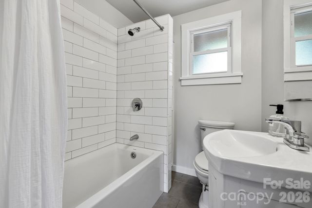 385 Pisgah Drive, Canton, NC 28716