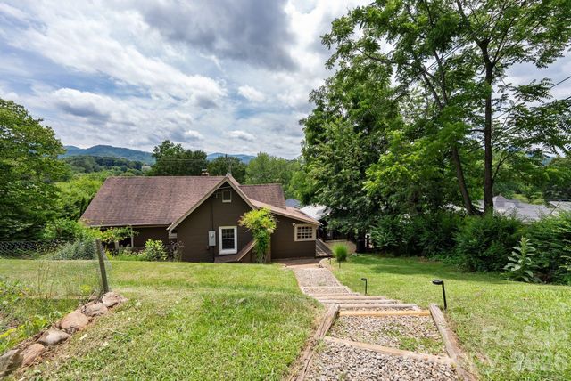 385 Pisgah Drive, Canton, NC 28716