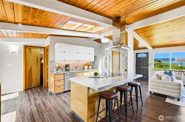 829 Brokaw Road, Camano Island, WA 98282