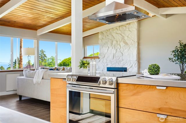 829 Brokaw Road, Camano Island, WA 98282