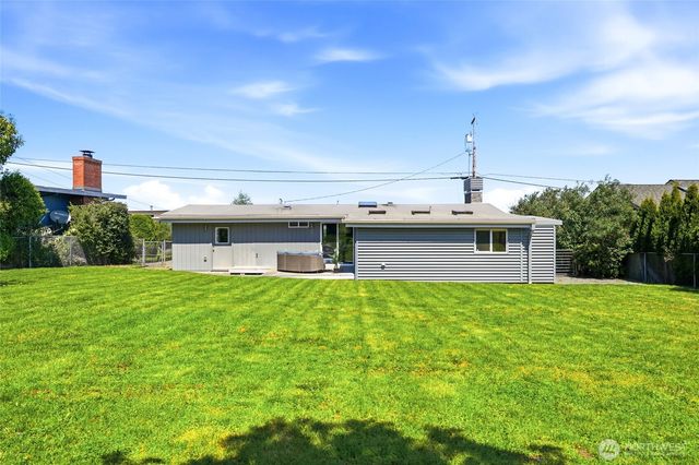 829 Brokaw Road, Camano Island, WA 98282
