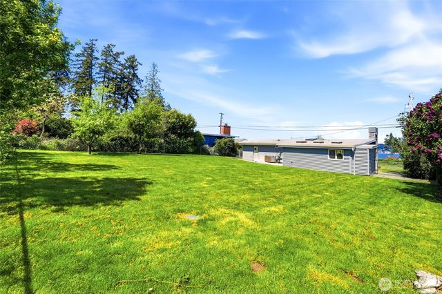 829 Brokaw Road, Camano Island, WA 98282
