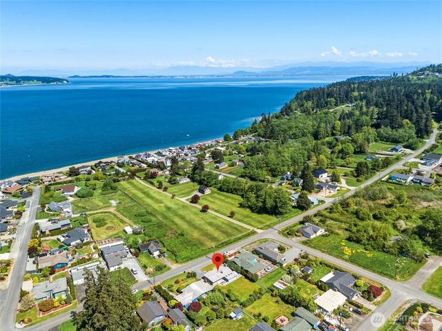 829 Brokaw Road, Camano Island, WA 98282