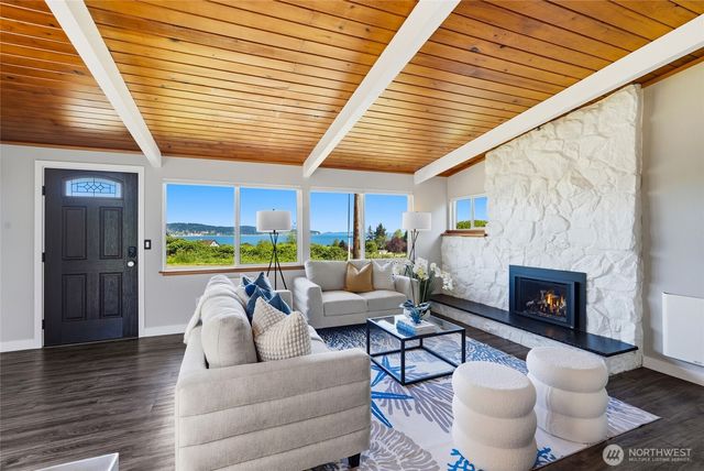 829 Brokaw Road, Camano Island, WA 98282