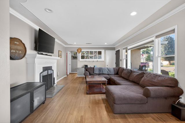 1424 Graffigna Ave, Lodi, CA 95242